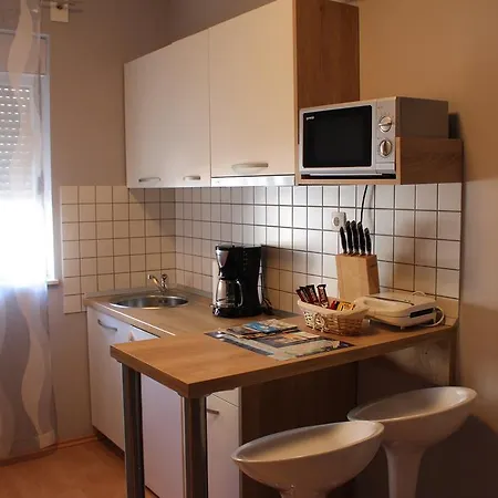 Beachside Znjan ספליט